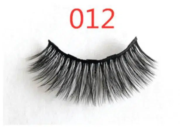 A Pair Of False Eyelashes With Magnets In Fashion-0121paireyelashes-5